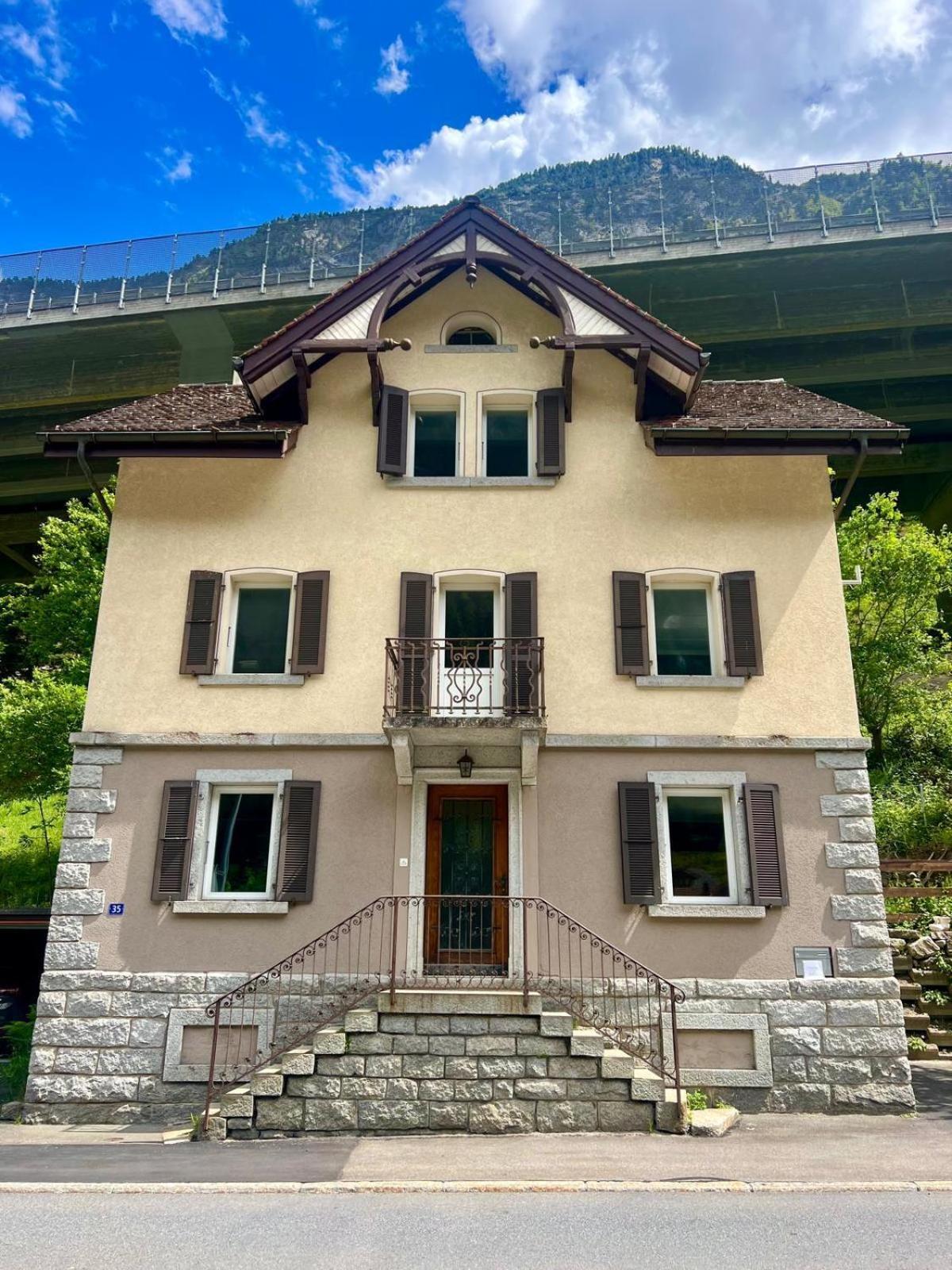 Hotel - Haus Biasca Gurtnellen エクステリア 写真